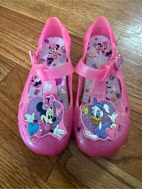 Disney Minnie Mouse and Daisy Duck BFFs casual jelly shoes for toddler girls